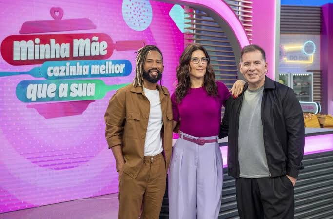 tvguzzz's tweet photo. Qual desses é o seu preferido pra ver com a família no domingo? #TvGlobo #PipocaDaIvete #ZigZagArena #TheVoiceKids #minhamãecozinhamelhorqueasua https://t.co/K34aTh299z