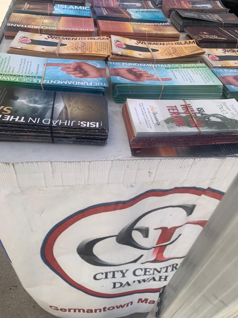 PhilyCCDawah's tweet photo. Alhamdulilah, the dawah team is out again!! Today, we are located on 8th and  Market St. In Center City Philly. Just as we finished setting up, a sister stopped by with her son, who, after a brief conversation, he took his Shahadah. May Allah keep him firm. Ameen. https://t.co/HvEQGVP7iE