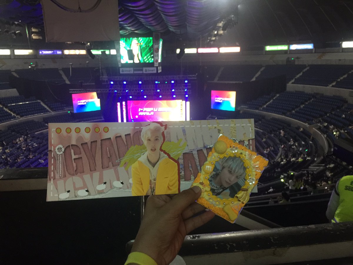 im_layswife's tweet photo. I've been there when you have your 1st tour here in Manila & I was also there when you cameback and I hope I can also be there when you visit here for the 3rd time😊
I Love You #LiuYangyang and ofcourse @WayV_official..I Love you all so much🥰
#IPopU
#WayV_Phantom_in_MANILA https://t.co/6k0Z9LceU9