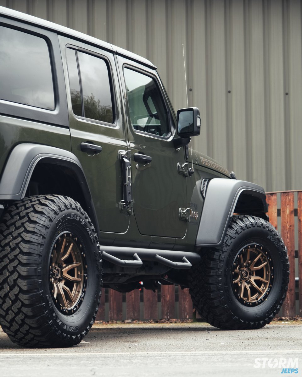 Storm Jeeps tweet media