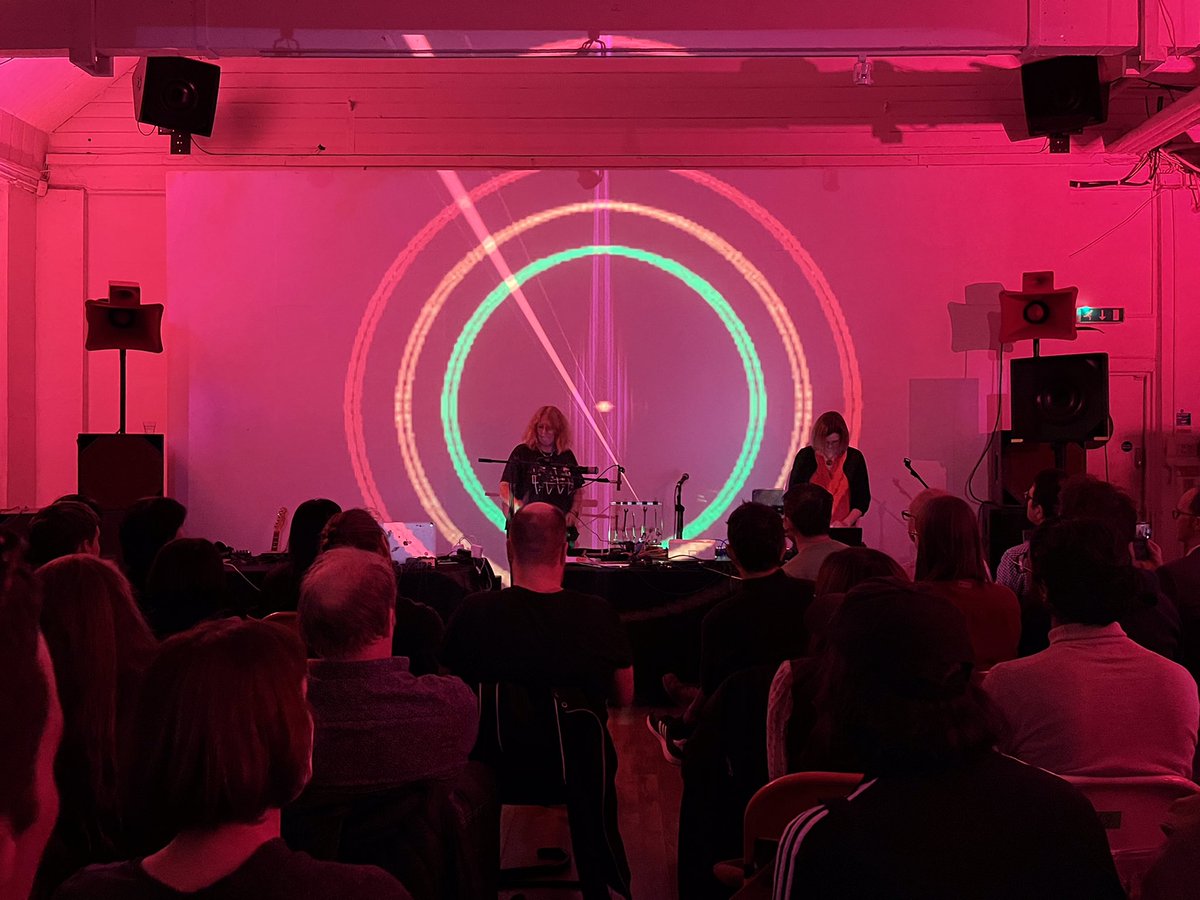 KateSullivan01's tweet photo. .@KoggMusic @iklectikartlab !🔥🔥🔥

🎺 Proud to have done some #space visuals ! 🎺

#Hackoustic 
#movingimage 
#Av
#ableton 
#experimentalmusic 
#Diyinstruments 
#NewMusic2023 https://t.co/SYkBDGI64y