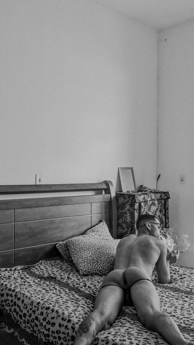 julisx69's tweet photo. Gostoso demais para ficar somente na galeria 🥺🥵 , gostaram?
Obs : elevação pélvica e stiif estão dando resultados 🤭🍑
#GYM #freballing #boys
#BUNDAAWARDS #fypシ #gay https://t.co/x4j5OvZeF8