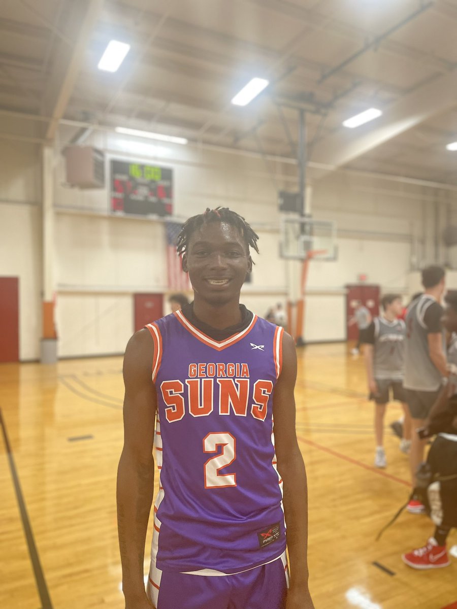 DeAngelo Berry was Mr. Do-It-All for the GA Suns 17U this weekend. The South GA product finished off the weekend with a 33 point performance.