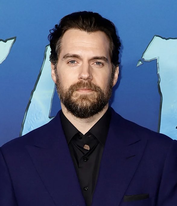 MarilynNMacy's tweet image. Did #HenryCavill go Undercover Chef on #BelowDeck? Is @ChefMattBurns1 actually Superman?