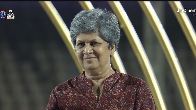 lav_narayanan's tweet photo. #BecauseOfHerWeCan @Shubhangi_k ♥️

#wpl2023 https://t.co/faB2c2TWxg