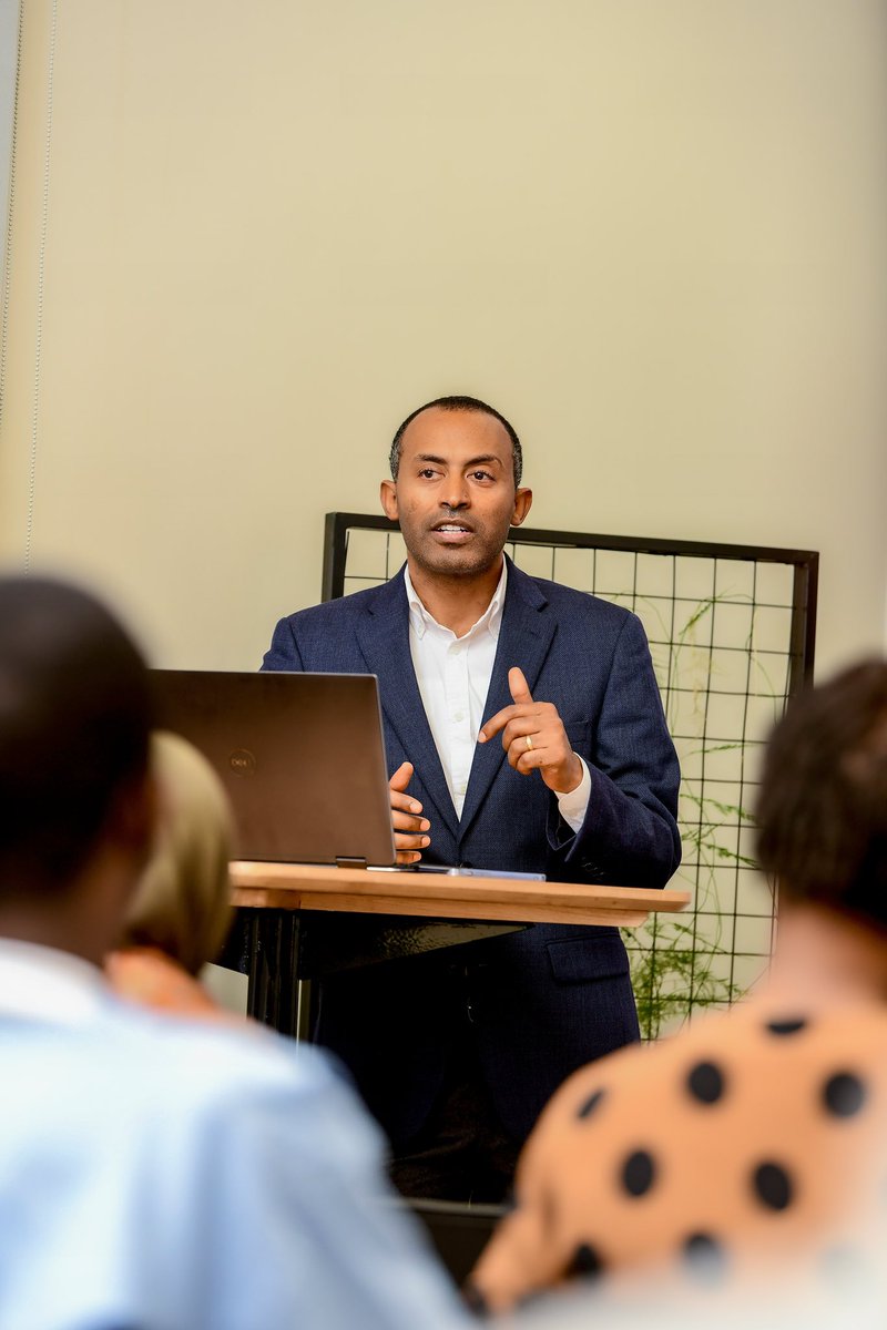 UmunyanaChantal's tweet image. I believe in the power of health education that inform, empower &amp;amp; enable ‘s people to make the right health decisions at the right time! 
At #theBespace #preconception event we got an opportunity to learn, interact and receive advice from the top experts!Thank you @BalkachewN