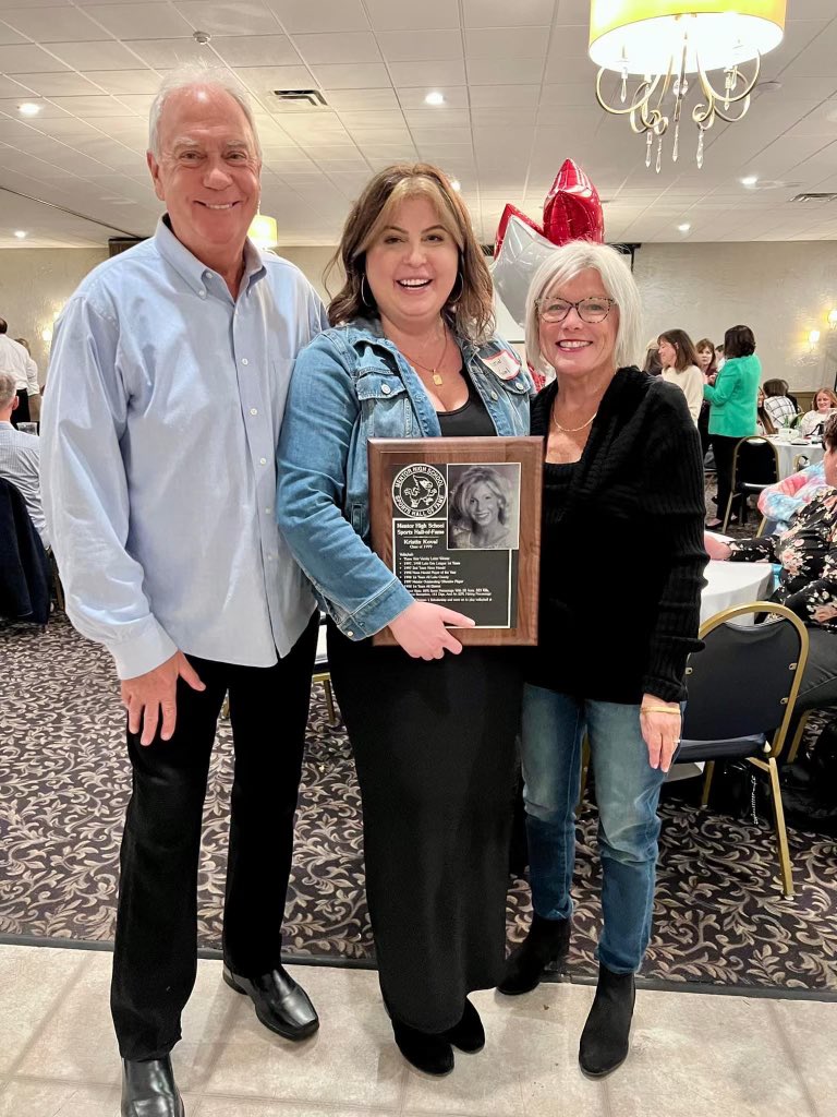 Mentor Volleyball tweet media