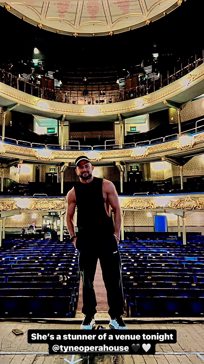 Robin Windsor (@robinwindsor) on Twitter photo Stunner of a venue tonight <a href="/TyneOperaHouse/">Tyne Theatre & Opera House</a> 🖤🤍 #newcastle <a href="/comewhatmayshow/">Come What May</a> <a href="/Sweeney_Ents/">Sweeney Entertainments</a> <a href="/SiscoEnts/">Sisco Entertainment Group</a> Stunner of a venue tonight <a href="/TyneOperaHouse/">Tyne Theatre & Opera House</a> 🖤🤍 #newcastle <a href="/comewhatmayshow/">Come What May</a> <a href="/Sweeney_Ents/">Sweeney Entertainments</a> <a href="/SiscoEnts/">Sisco Entertainment Group</a>