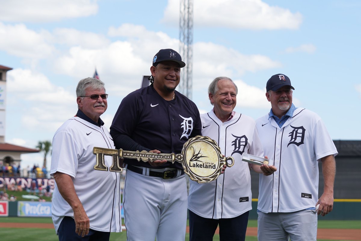 ¡Qué honor! “El Papá de los Helados” recibió la llave de la ciudad de Lakeland, FL.
