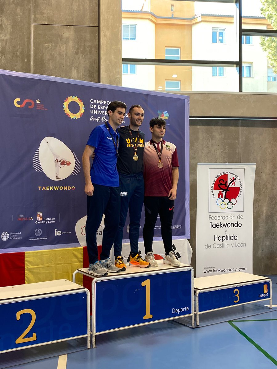 UCAM_Deportes's tweet photo. 6️⃣ medallas para la @UCAM en el #CEU2023 de Taekwondo en Burgos 🥋🇪🇸

🥇 Raquel Guillén
🥇 @RamonRuizTkd 
🥇 Andreu Pérez
🥉 Beatriz Núñez
🥉 Yosthin Benjamin 
🥉 Por equipos

¡Enhorabuena a todos! 👏👏

#OrgulloUCAM https://t.co/WZPJ6VIvh9