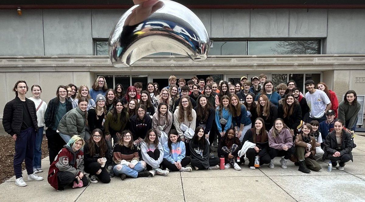oechoirs's tweet photo. There was a marathon downtown, so we had to recreate our own “Bean” picture.  We learned flexibility, time-management and communication on this trip.  We didn’t take a break from school, we enhanced our learning through real world experiences.  #engagingOE  #hawkproud https://t.co/dY2H8gNWKH
