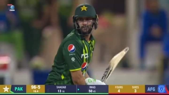 Erajj19's tweet photo. Guy tried so hard to deliver under pressure and scored more than half of the complete runs on board💗 Appreciatable! #PakvsAfg https://t.co/lIozV0wf8E