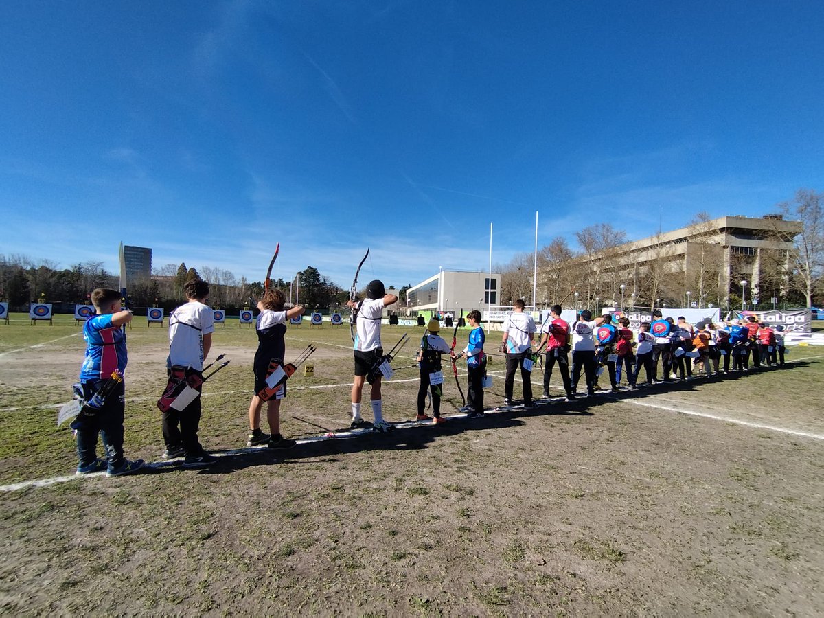 Este fin de semana se ha desplazado a Madrid una delegación de jóvenes promesas gallegas para participar el la 1ª jornada de liga nacional RFETA Iberdrola junior, cadete y menor de 14 años. 
Todos ellos demostraron su buen hacer y han adquirido mayor experiencia.
📸 de <a href="/RFETA/">RFETA</a>
