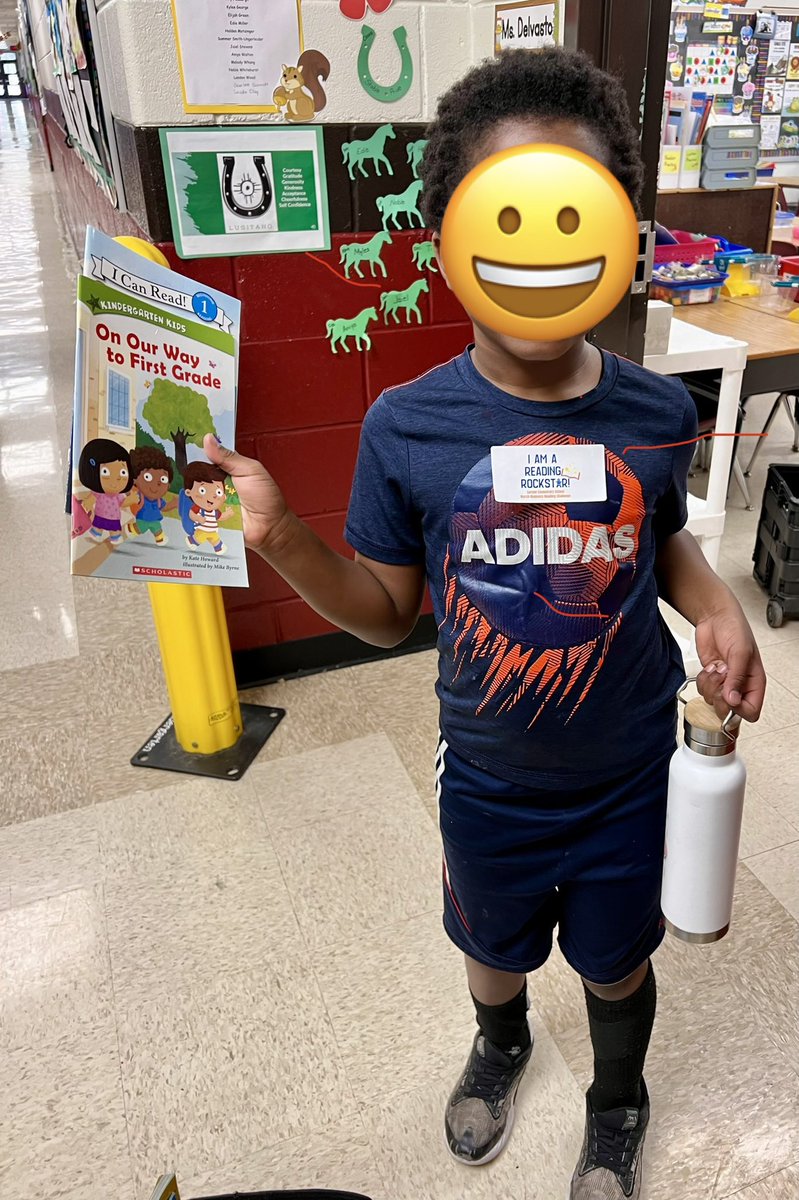 Sarah Mallow tweet media