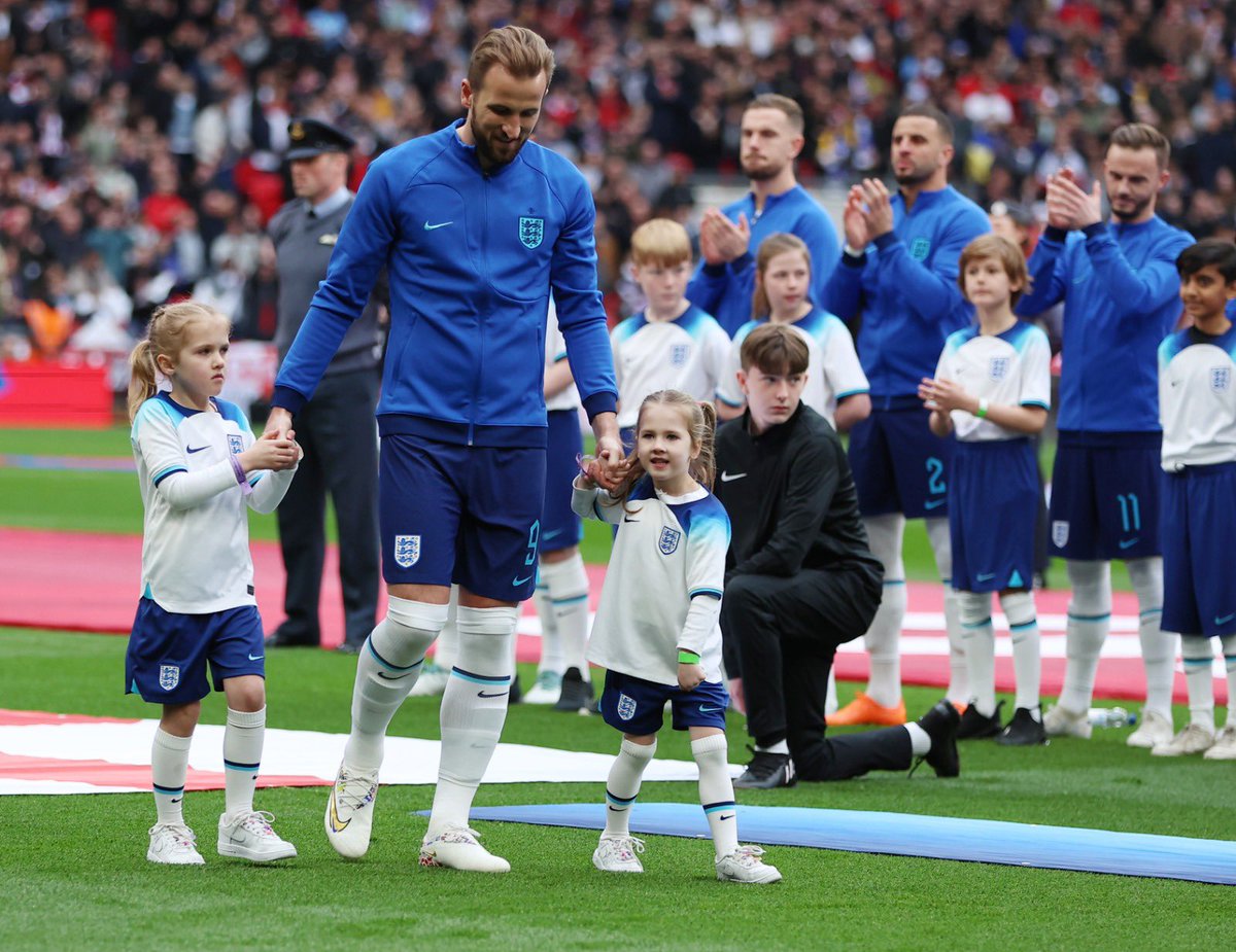 DickiePelham's tweet photo. #EnglandUkraine #enland win by 2 goals to 0 in the #UEFAEuro2024Qualifier https://t.co/FDukuOYyHd