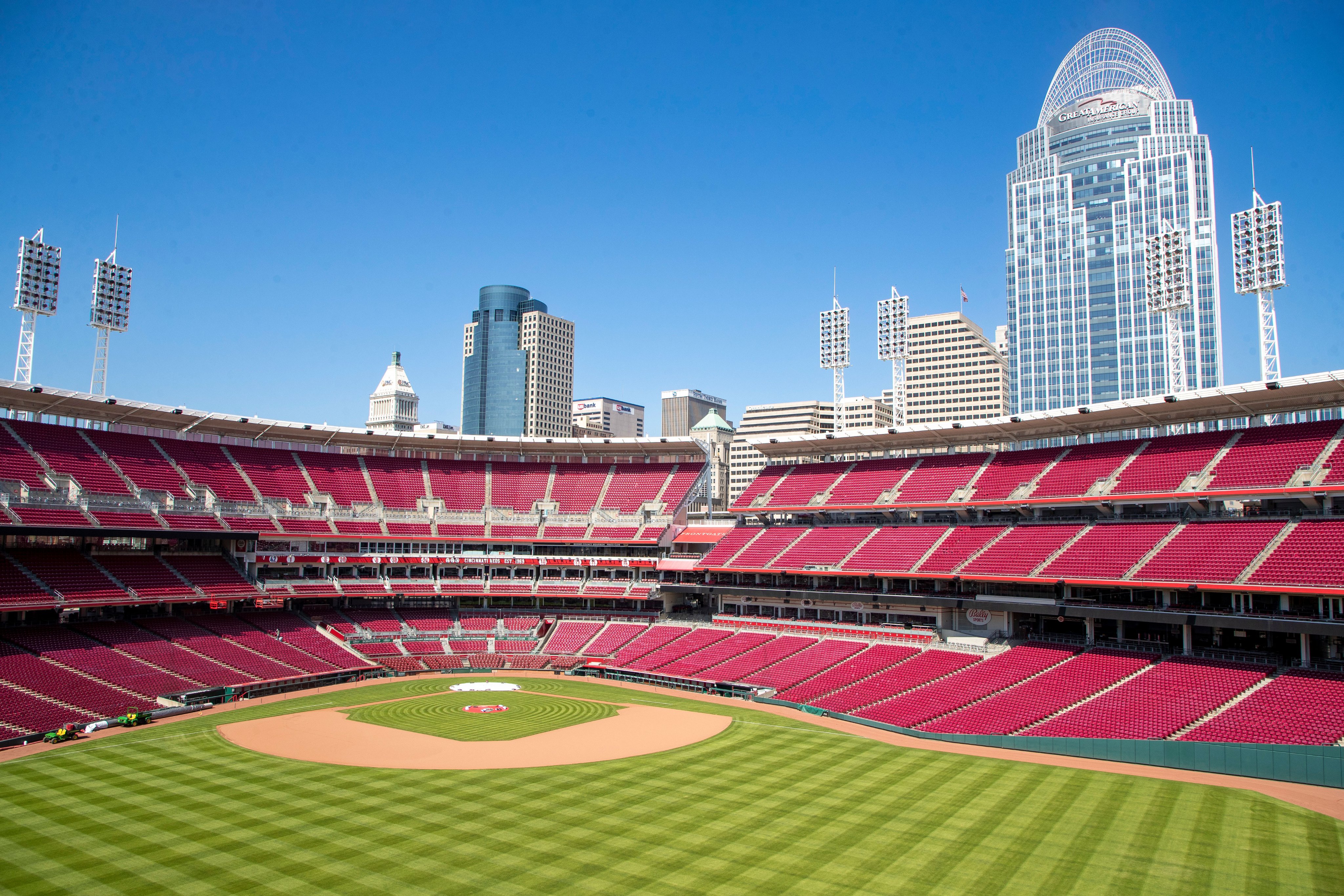 cincinnati reds field