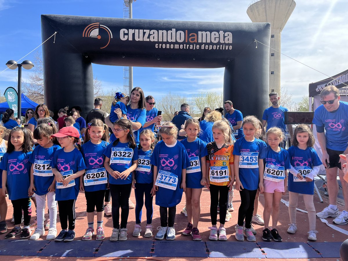 Hoy 26 de marzo en la 8ª #CarreraAzul por el #autismo en Santa Fe. 

👟#TusPasosNosImpulsan 👟

<a href="/EASPsalud/">Escuela Andaluza SP</a> <a href="/SantaFeAyto/">Ayuntamiento Santa Fe, El Jau y Pedro Ruiz</a>