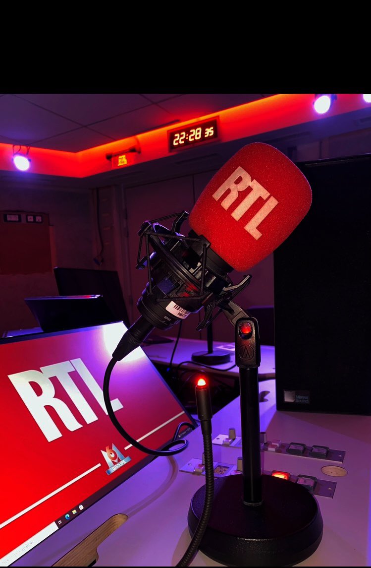 GeorgesLangRTL's tweet photo. Ce soir encore je vous retrouve à 22h30 . 90 minutes de #CollectionSoftRock suivie des #Nocturnes à minuit. Bonne soirée à vous et à tout à l’heure pour la musique. https://t.co/ckTKdTVuAh