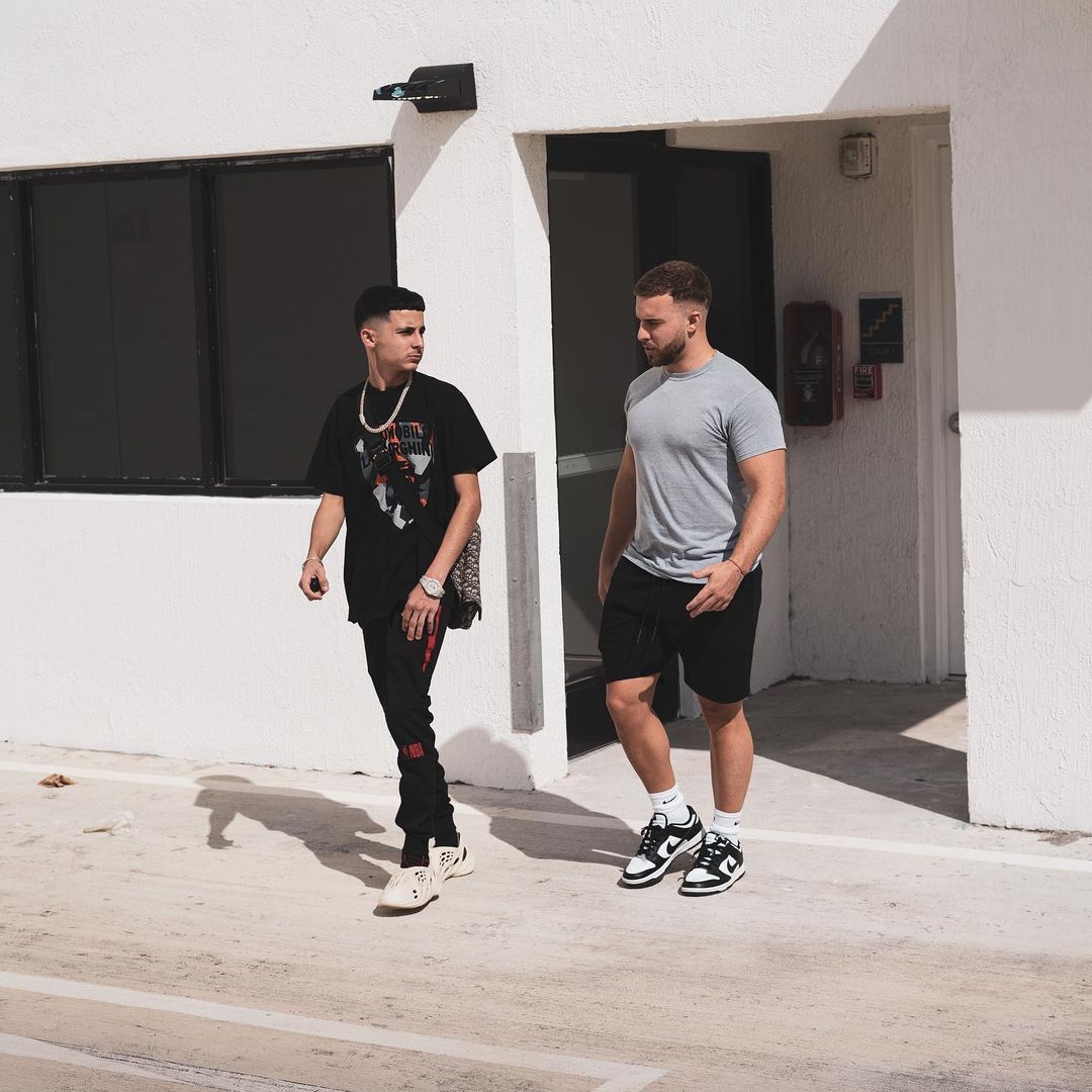 Eric_Gonzalezfx's tweet photo. We rise by lifting others…

Adrian one of my top students from my 30 Day trade just had his biggest trading day, 

So what better way of celebrating it by giving him a taste of the lifestyle that awaits him. https://t.co/WJHXtnldEd