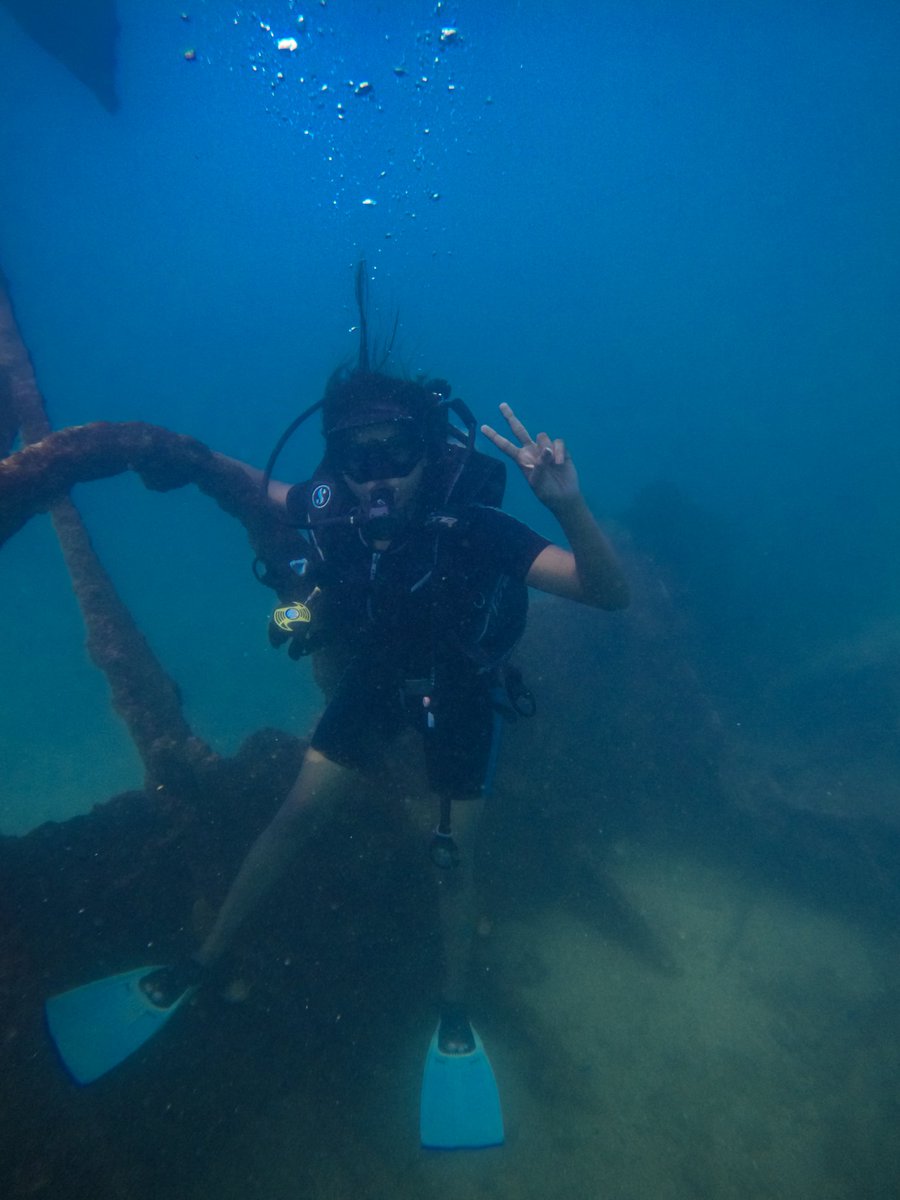 Into the Deeps!✌❤

#diving #unawatuna #lka #Travel #AdventureTime #scubadiving