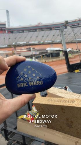 This rock for Eric was found at Bristol Motor Speedway by John Hammitt who plans to take it to a new location as he travels for work.  #end22aday #4WARDproject #4WARDrocks #4EricWard Rock 22-195 @NASCAR Probably first hidden by @jstacy75! https://t.co/k52H7KLKDE