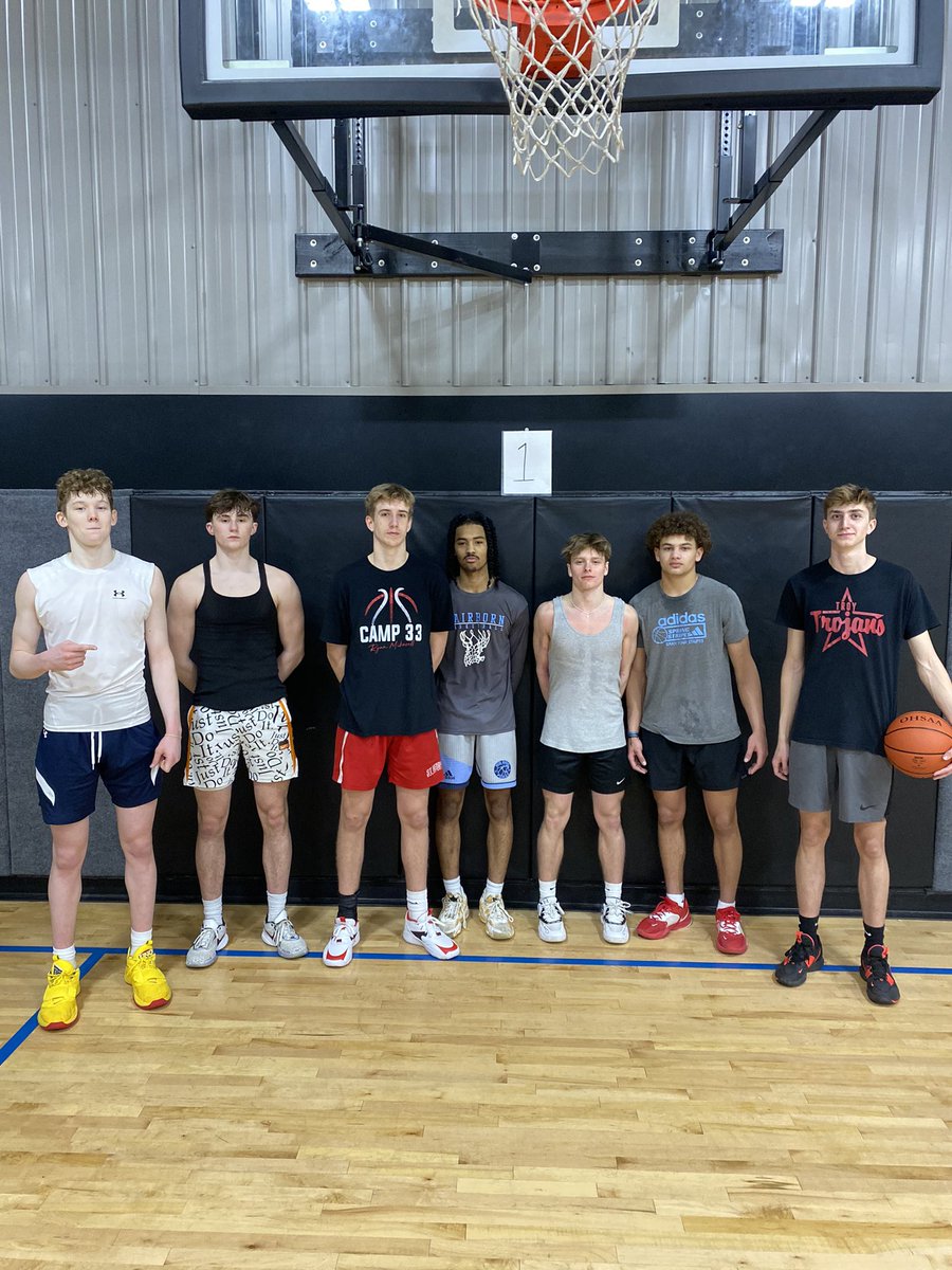 Practice this AM in the 614 🏀 Thankful to have such a selfless group. EVERYONE got better today‼️ Next weekend we start up in Cincinnati✅