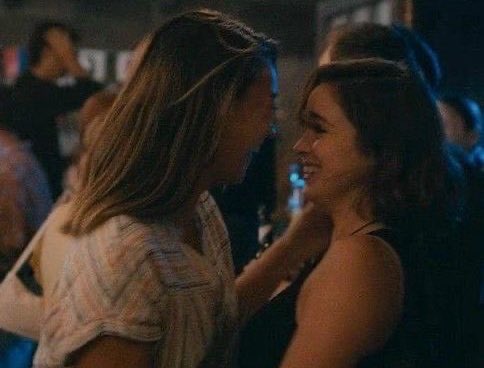 Imagine Bea watching Ava run at THAT beach, where she first ran, when they reunite and have some time for themselves without a single care about the world. Just them, alone. 🫠 
I yearn for that. 
#SaveWarriorNun #WarriorNun #AVATRICE