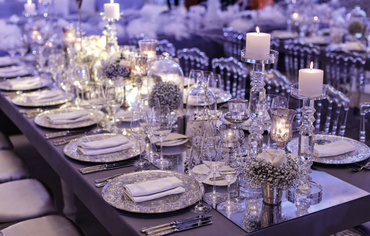 kcweddingevents's tweet photo. The Acrylic Ghost Chairs, Elegant Glassware and Silver Charger Plates along with simple floral arrangements really do add a different dimension to any dining setup. Contact us and book your free consultation meeting at our showrooms in Kent.

https://t.co/0hRpbACmDq https://t.co/sr5SKrjGsH