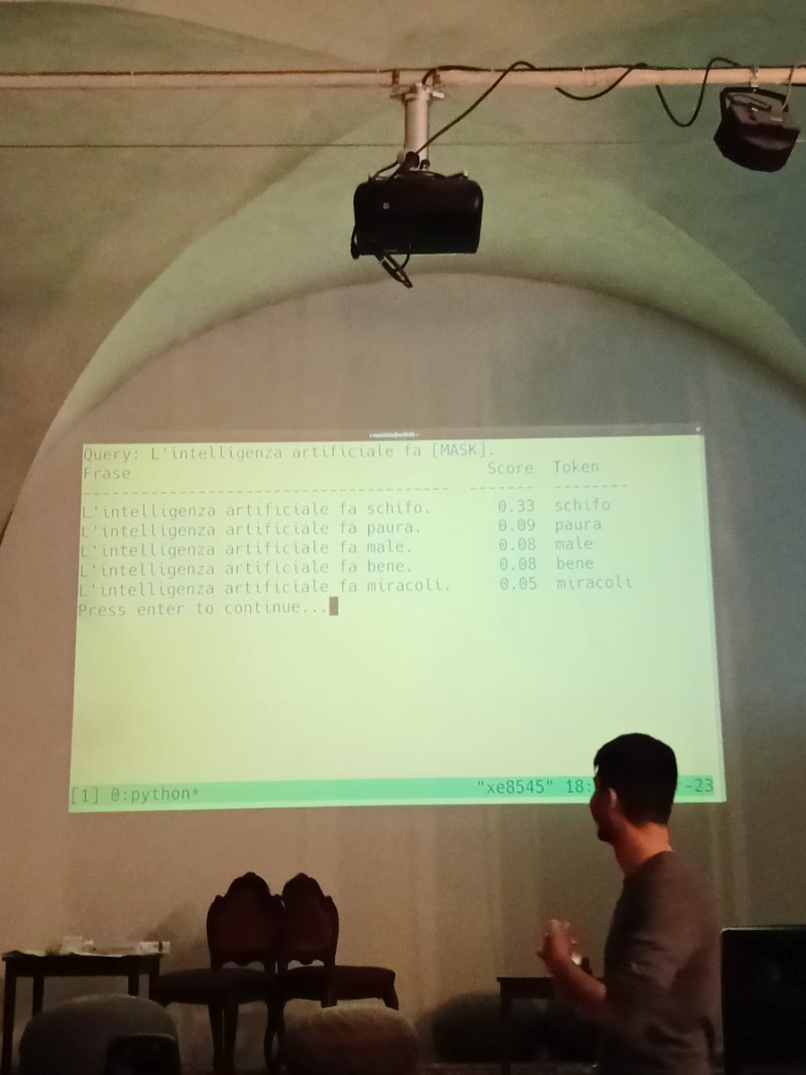 Con <a href="/r_massidda/">Riccardo Massidda</a> lo scorso Venerdì al CambiaMente Festival abbiamo parlato di IA e modelli linguistici sia da un punto di vista storico-tecnico che etico-sociale