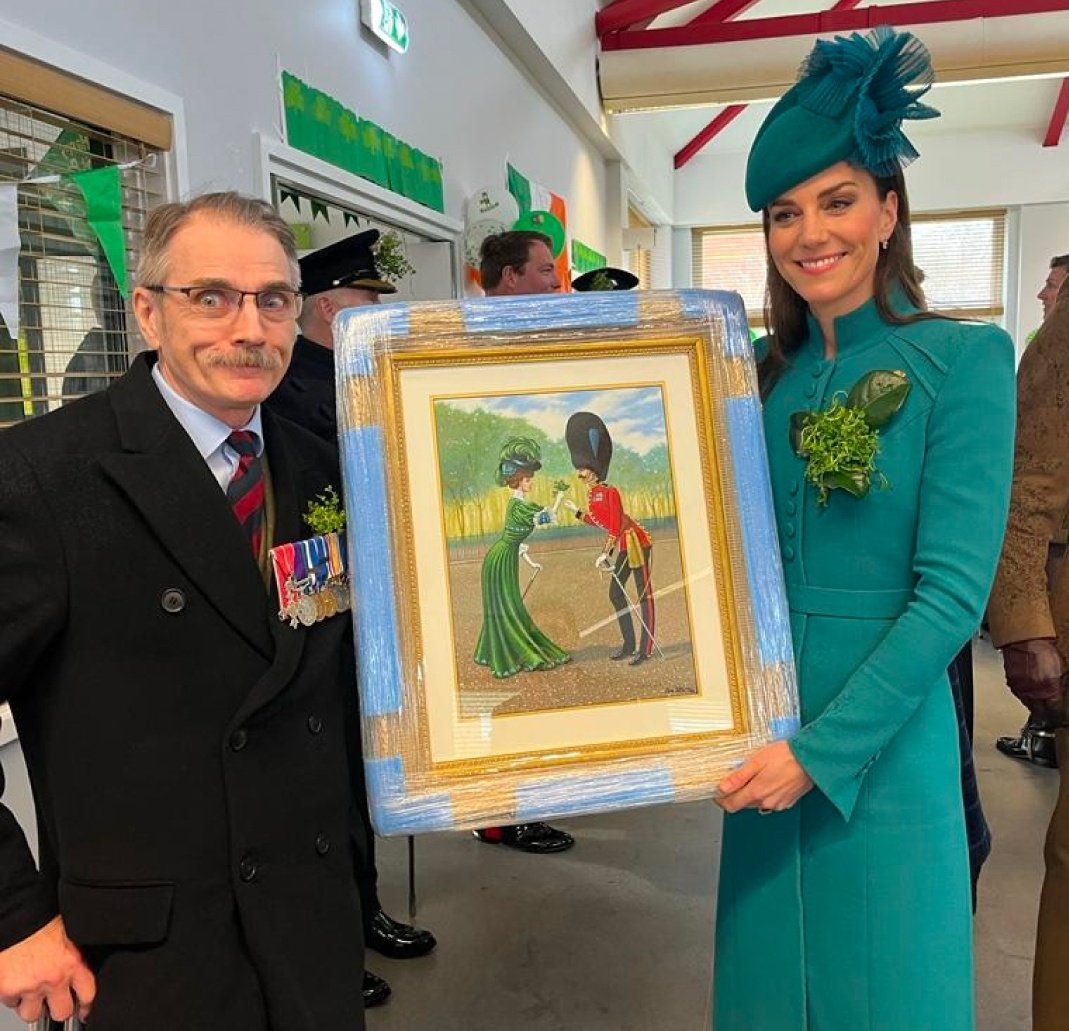 🎨🖌 J. STARR
Presented by the #Artist himself to Catherine, #PrincessofWales . Lovely #artwork ! #StPatricksDay2023 #IrishGuard #Colonel #sundayvibes #art #arte #painting #Irish #Ireland 
#sundayspotlight