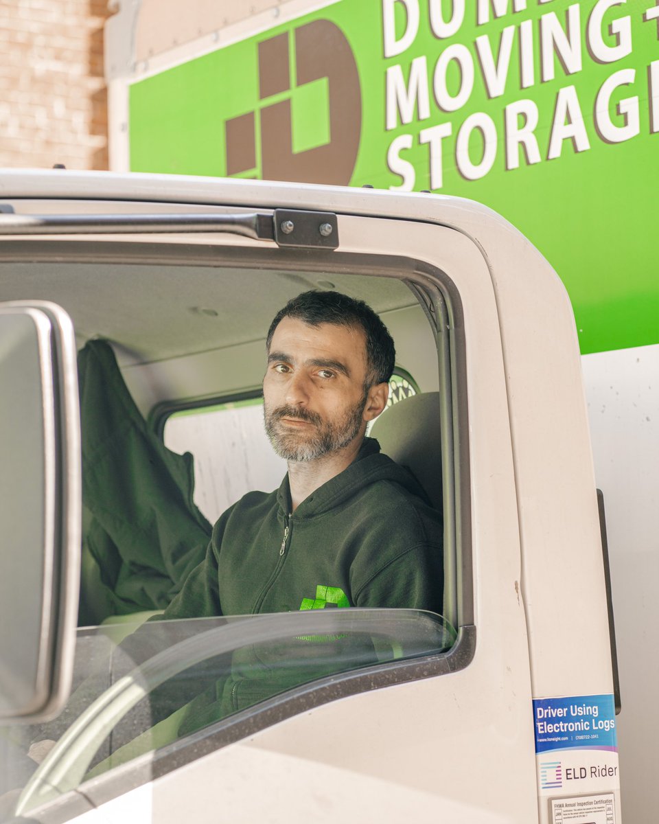 Dumbomoving's tweet image. Sunshine and good vibes - today's the perfect day for a smooth move with Dumbo Moving! 🌞🚛

#MovingDay #DumboMoving #RelocationGoals