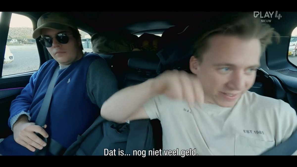 #DeMol
Ik die mijn bankrekening bekijkt