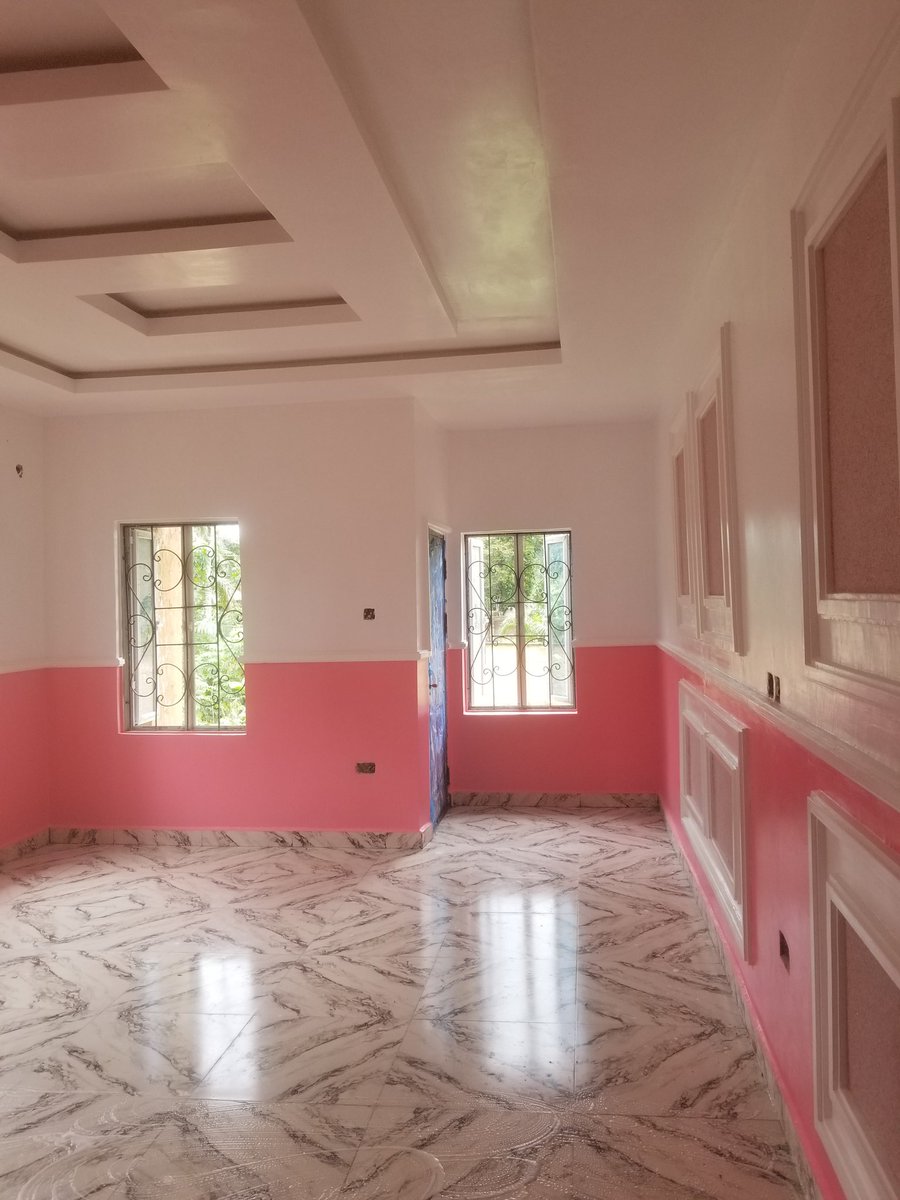 bature_evans's tweet photo. @ruffydfire I am an interior &amp; exterior decorator (painting )  please dm for any kind of service,I render my service all over naija kindly dm if interested 🙏 https://t.co/PY38vp5uoG