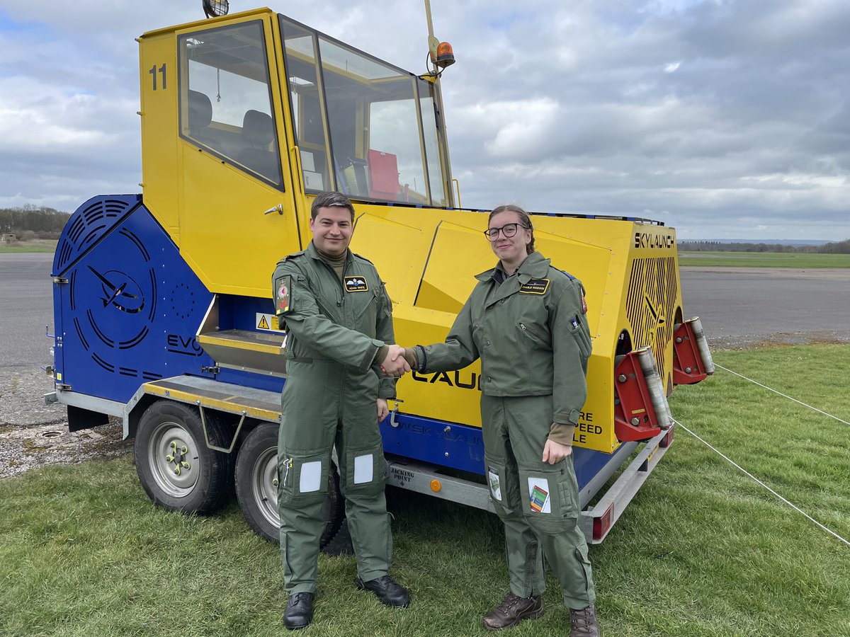 Charlief1sh's tweet photo. It’s been a good week, even though I’ve had deadlines. (Which was kinda stressful) I got a place on IACE in America. I’m now also qualified on the winch at 644 VGS. https://t.co/kYG9D2u0MD