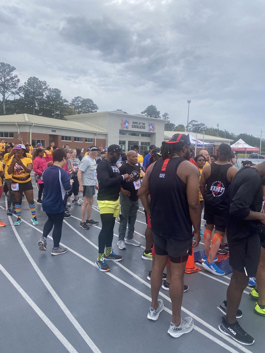 We are out here supporting our fellow Cavalier “For the Love of Justice “ 5K run!! #rainorshine #runforacause Once a Cavalier Always A Cavalier! <a href="/RNECavaliers/">Richland Northeast HS</a> <a href="/northeaststugov/">RNE Student Activities</a> <a href="/mark1_sims/">Mark Sims</a> <a href="/FrederickGaston/">frederick gaston</a>