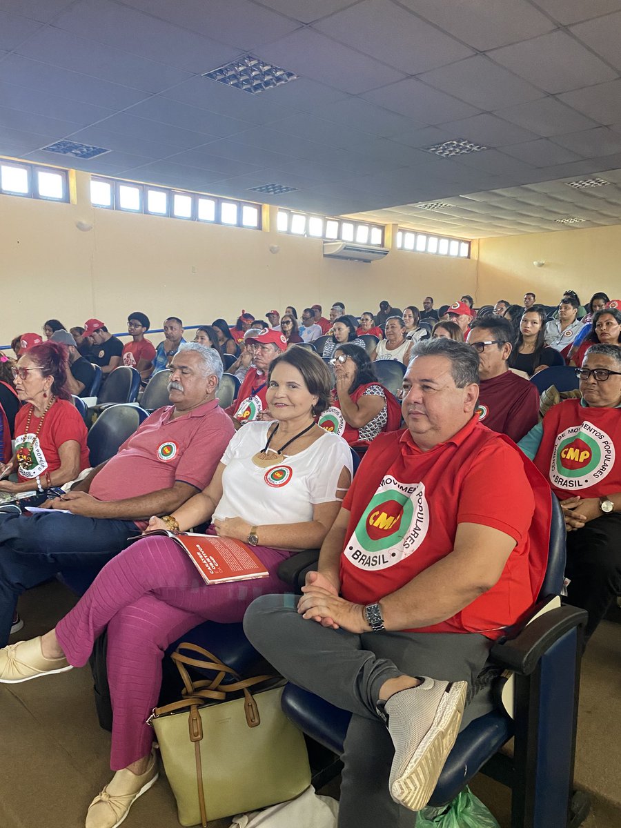 Participamos hoje, no Auditório Paulo Freire da Universidade do Estafo do Pará, da comemoração dos 30 anos da Central dos Movimentos Populares! Nós, da esquerda, mais do que nunca, precisamos estar organizados para enfrentar os nazifascistas.