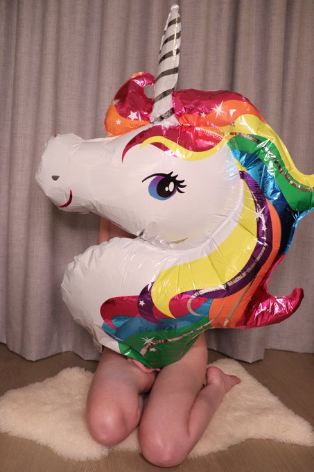 Lets play a game, 50 rts and I'll remove the balloon!🎈🤭 https://t.co/1uBlLavLaH<a href="/tag/lovensegush"class="tags"><span>#lovensegush</span></a>