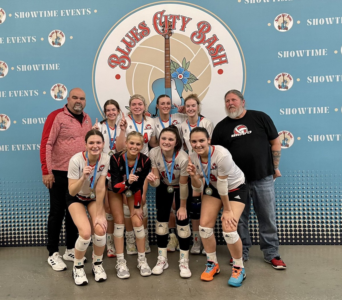 AbbyStacey05's tweet photo. Bravo 17 Black Undefeated Champions! @BravoVBall #BluesCityBashMemphis #classof2024 #volleyball https://t.co/z64x5chQaF