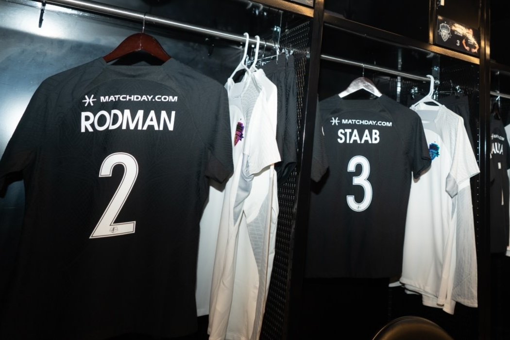 WashSpirit's tweet photo. Today's dress code 🖤 https://t.co/HGLrIZTH9O