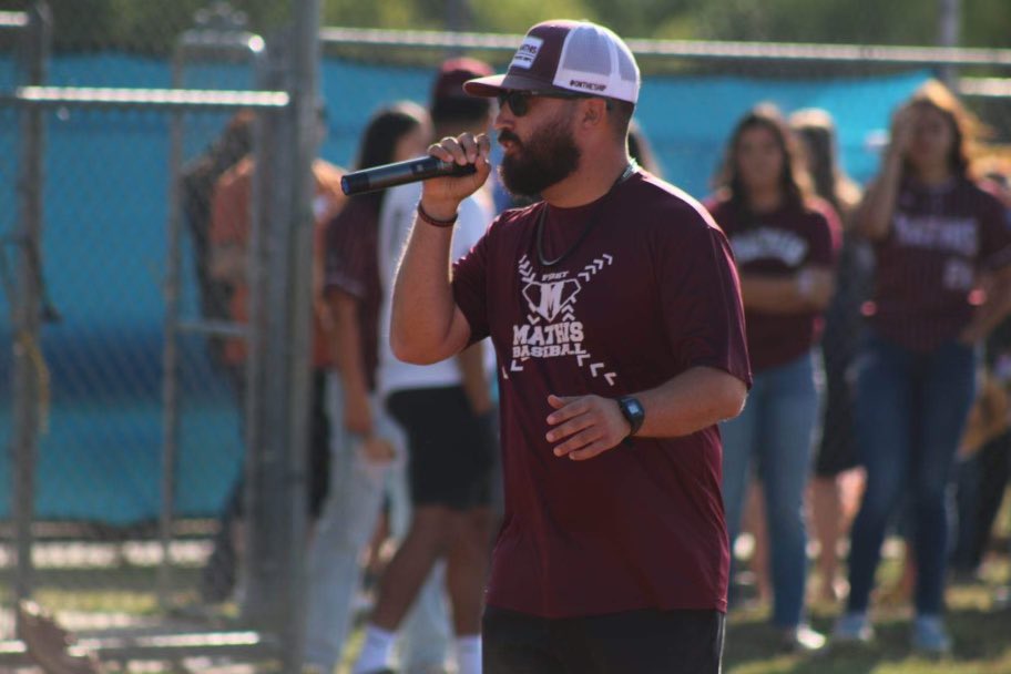CoachEMartinez's tweet image. Thank you to Mathis Little League for inviting me to speak at opening ceremonies yesterday morning! It was great talking to future Pirate baseball players and parents. Where believing begins! #Believe @MathisBaseball