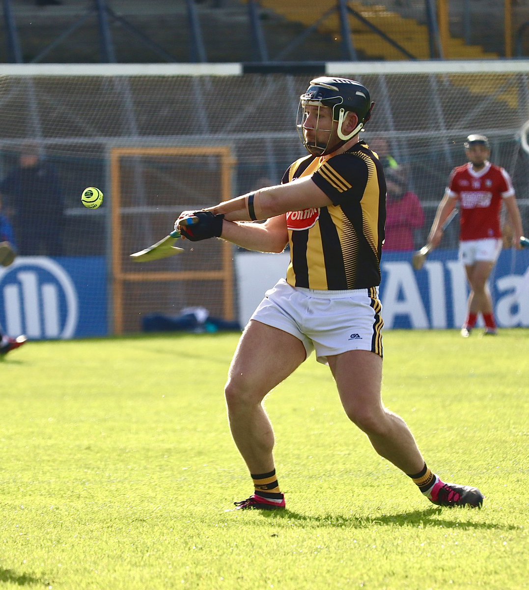 Conorryan2020's tweet photo. Kilkenny vs cork league semi-final https://t.co/qdRgw5XcKj