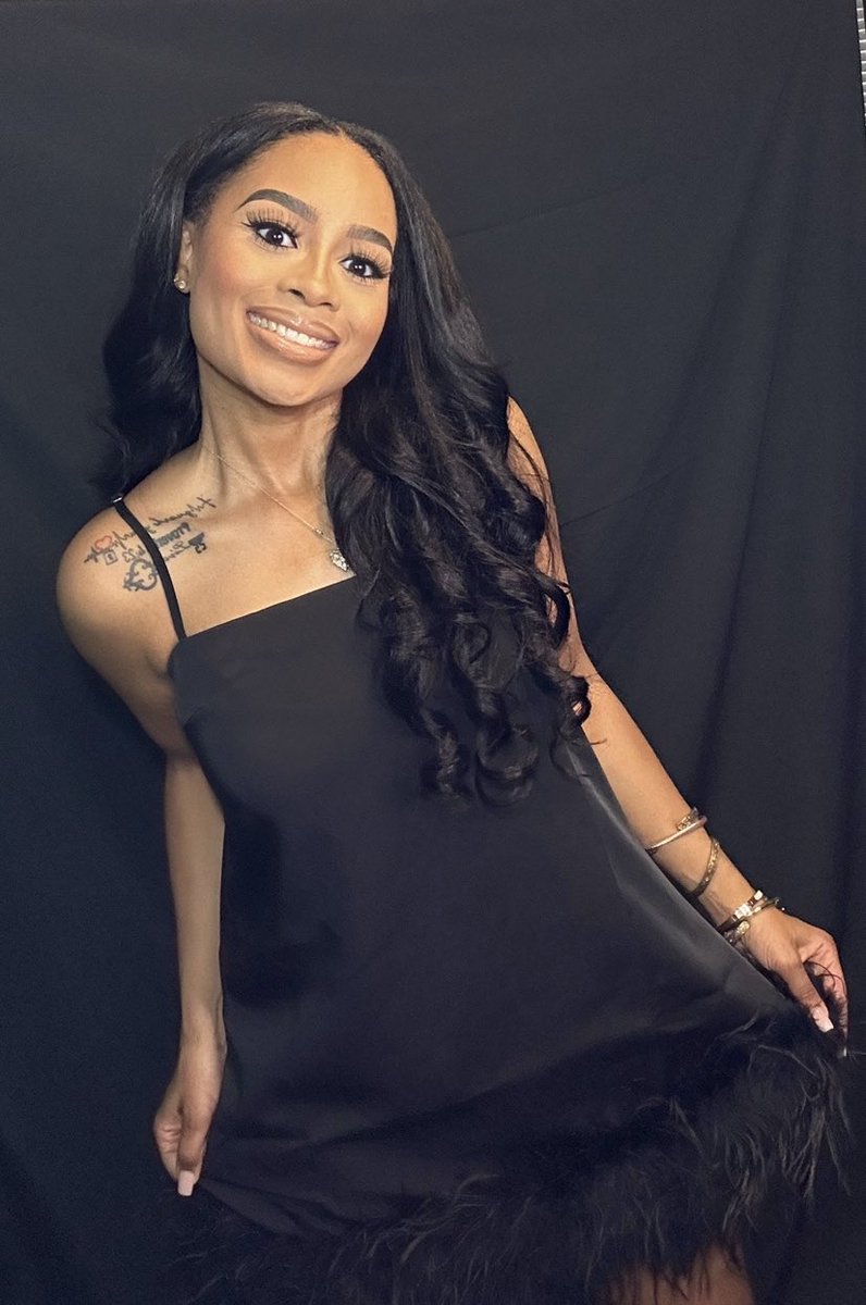 Shalyn M tweet media