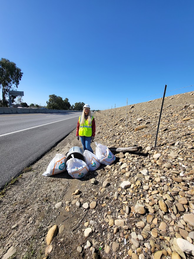 LAGreyhound's tweet photo. Cleaned my Adopt A Highway spot for #CleanCaCommunityDays on Friday. It was a brisk day but at least the rain stopped enough for me to pick up 11 bags of trash so the Monday morning commute for people will look better as they are driving down the highway. @CaltransHQ https://t.co/o3Au7MbT13