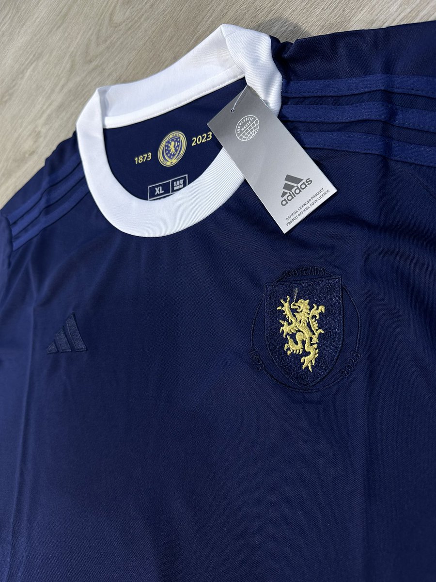 Sigue a <a href="/SoloFiebres/">Solo para Fiebres</a> y <a href="/tdmaxcr/">TDMAX</a>, dale RT y participa por la camisa de Escocia. Sorteo mañana