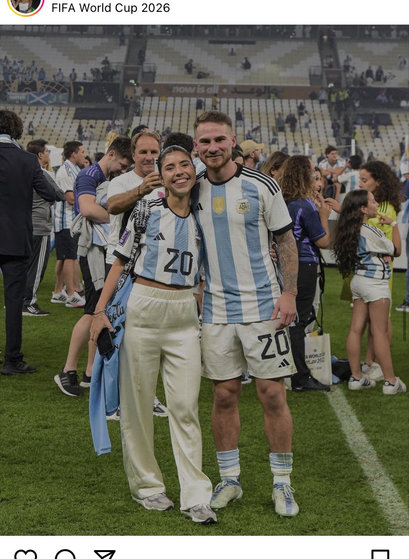 m4kebois's tweet photo. me parece surreal que hace 3 meses subieron fotos juntos con cami mayan la ex y estaba todo bien (igual es re obvio por la respuesta de él que no le contesta de la misma manera ah) 😭 en q momento aaaaa https://t.co/TyGddiqVcM