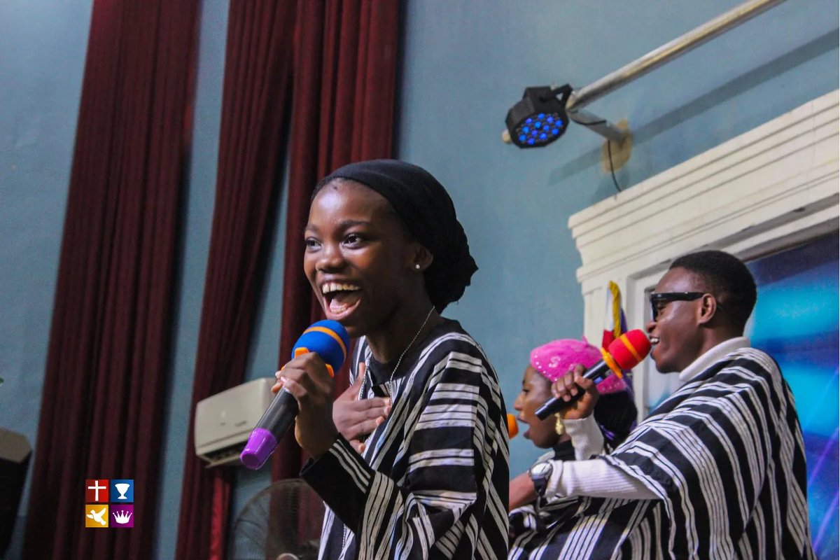 fgcharuna's tweet photo. Today's service in pictures

#pictureoftheday #picture #fgcharuna #FGC #service #praiseandworship https://t.co/vq3Pv0xNL6