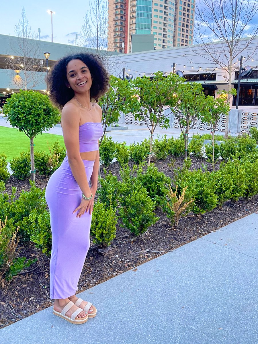 sellyyy's tweet photo. genie in a bottle🧞‍♀️💜 https://t.co/MbmMIj6zVc