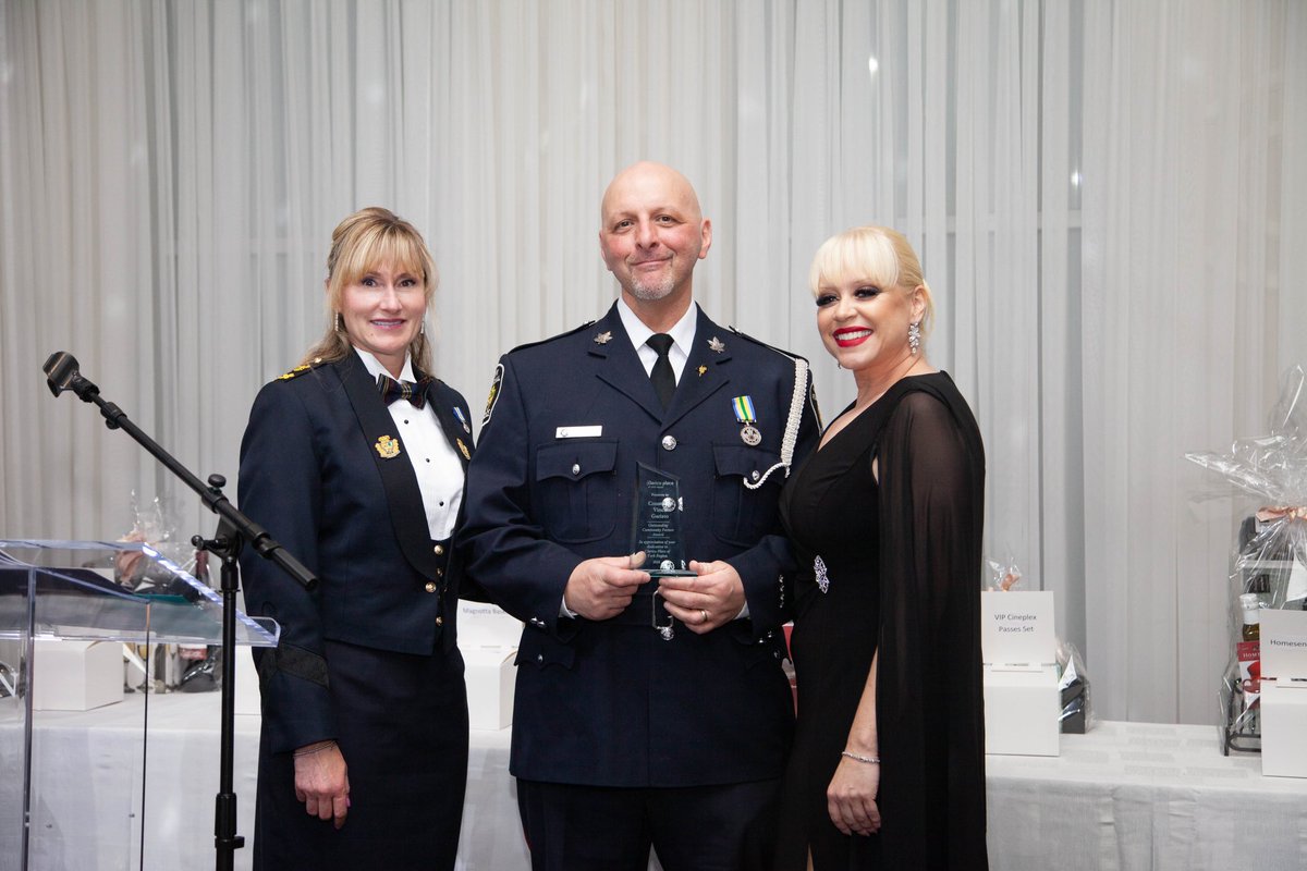 CHammond953's tweet image. Fantastic evening celebrating with @ClaricoPlace who honoured some of our amazing @YRP members for their compassion, kindness and dedication to such an important organization #givebacktocommunity