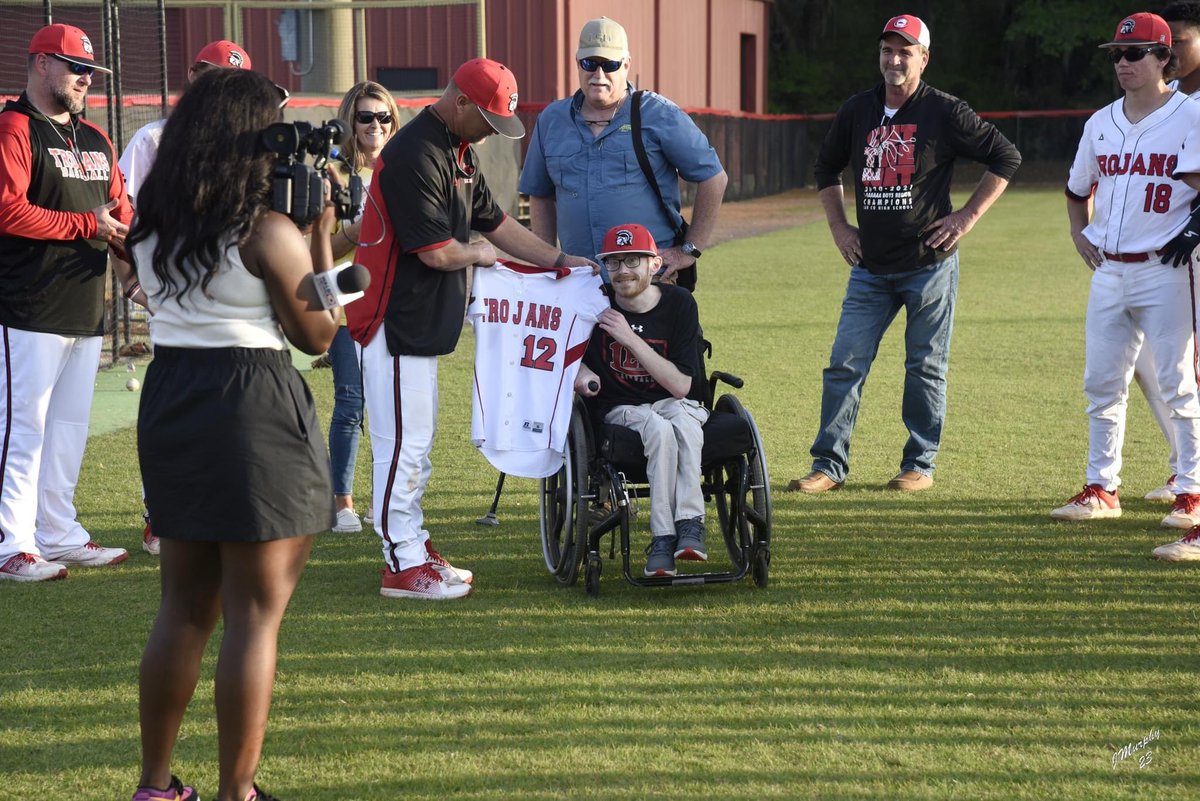 blocktrip23's tweet photo. Some pictures from this past Friday night when I was presented with my own Lee County Trojan jersey! What an awesome and amazing night it was! #INAM #LeeCoBaseball #TrojanBaseball #Number1Fan @LeeCountyTNBF @morganj_tv @ShiverWes https://t.co/FaQlcwbdwC