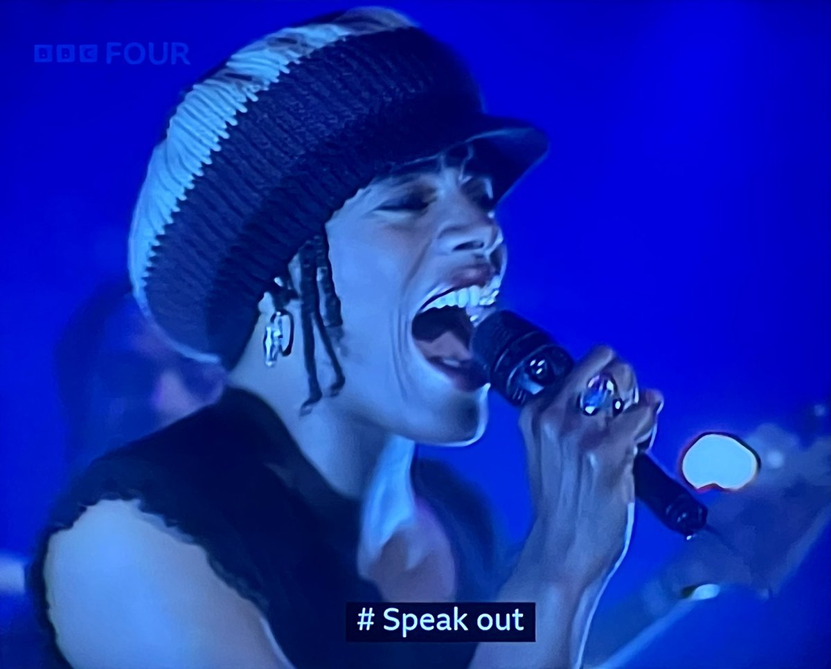 Lisekit's tweet image. #1994watch I don’t always love jazz-funk, but this from Galluano cut through from me. #TeamSofa singing along #itmightrain